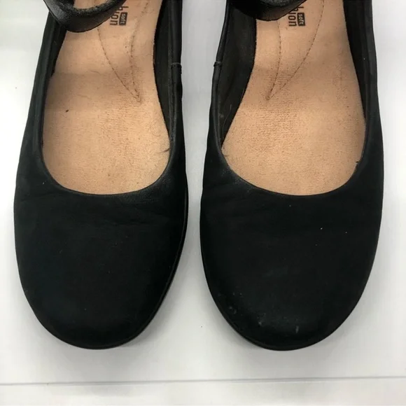 Clark’s Medora Nina Cushioned Ankle Strap Flats-8 - Picture 2 of 9